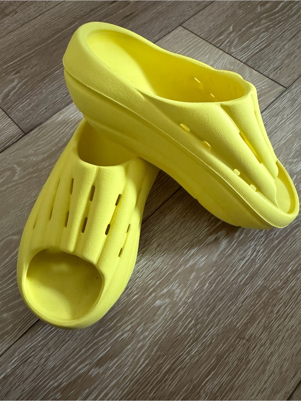 UGG  Bright Yellow Water Clogs